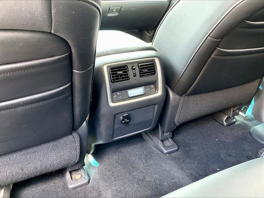 Used 2015 INFINITI QX60 AWD w/ Cargo Package image 29