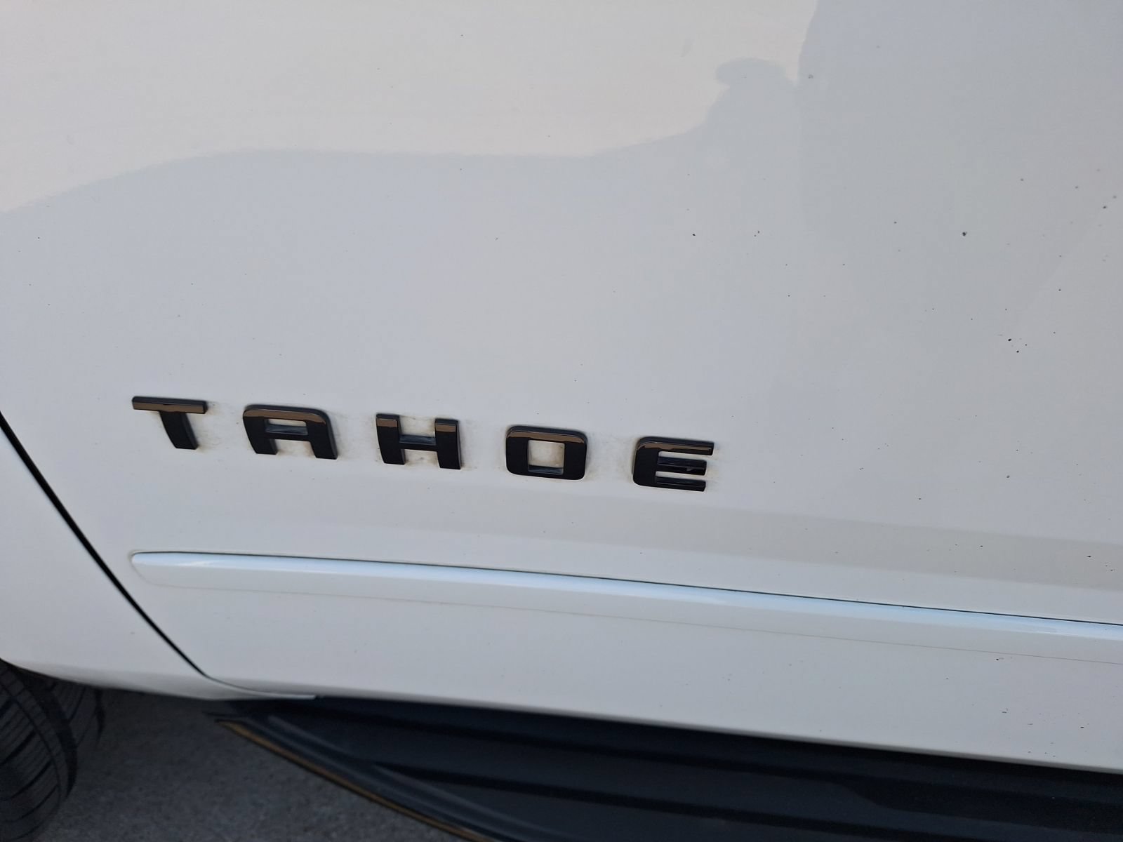 Used 2018 Chevrolet Tahoe Premier w/ RST 6.2L Performance Edition RWD image 14