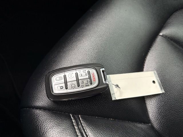 Used 2021 Chrysler Pacifica Touring w/ S Appearance Package image 33