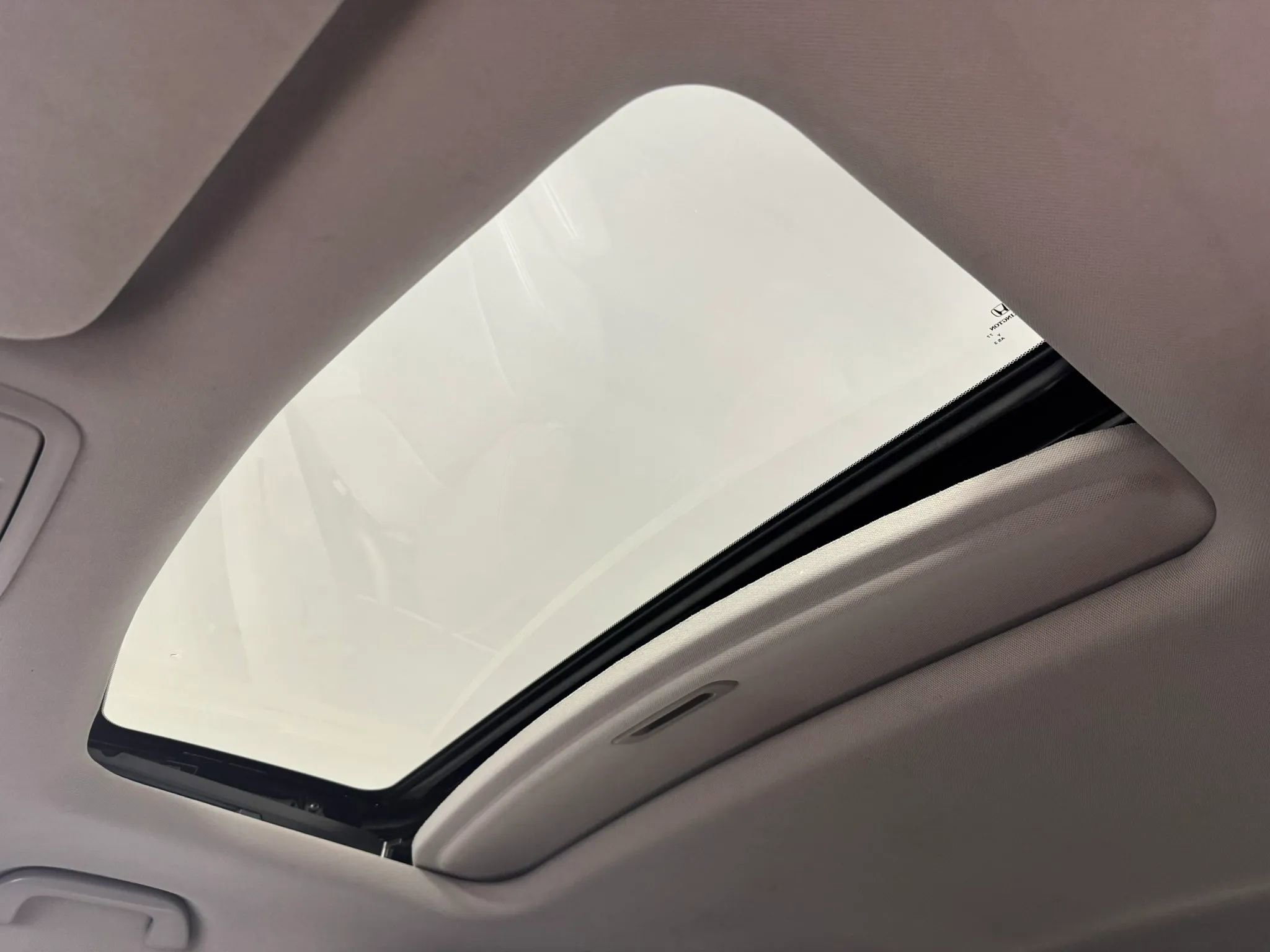 Used 2015 Honda Odyssey EX-L image 23