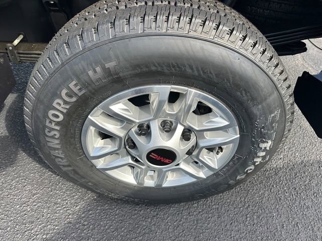 New 2025 GMC Sierra 2500 Pro w/ Convenience Package image 16