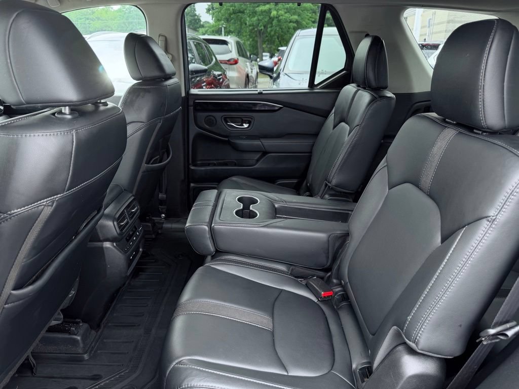 Used 2025 Honda Pilot Touring image 25