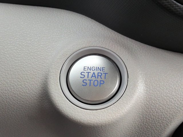 Used 2026 Hyundai Venue SEL FWD image 27