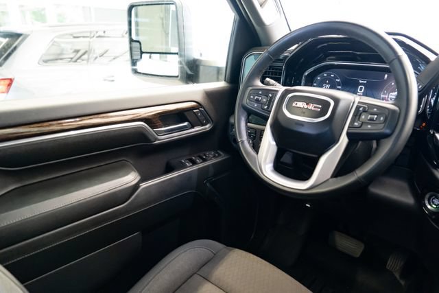 Used 2024 GMC Sierra 2500 SLE w/ SLE Value Package; AWD/4WD image 11