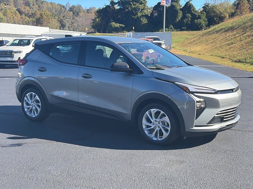 New 2027 Chevrolet Bolt LT FWD image 5