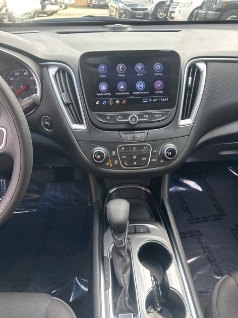 Used 2024 Chevrolet Malibu LT image 4