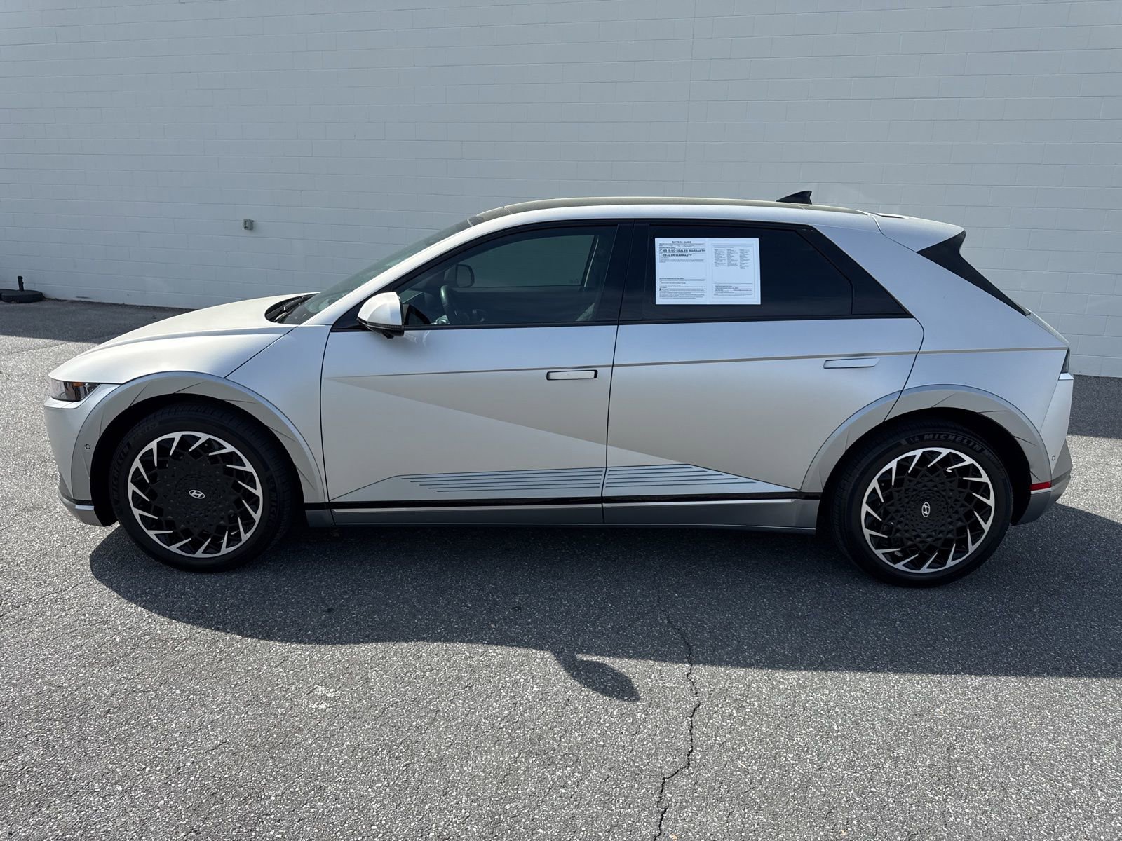 Certified 2023 Hyundai Ioniq 5 Limited w/ Cargo Package image 4