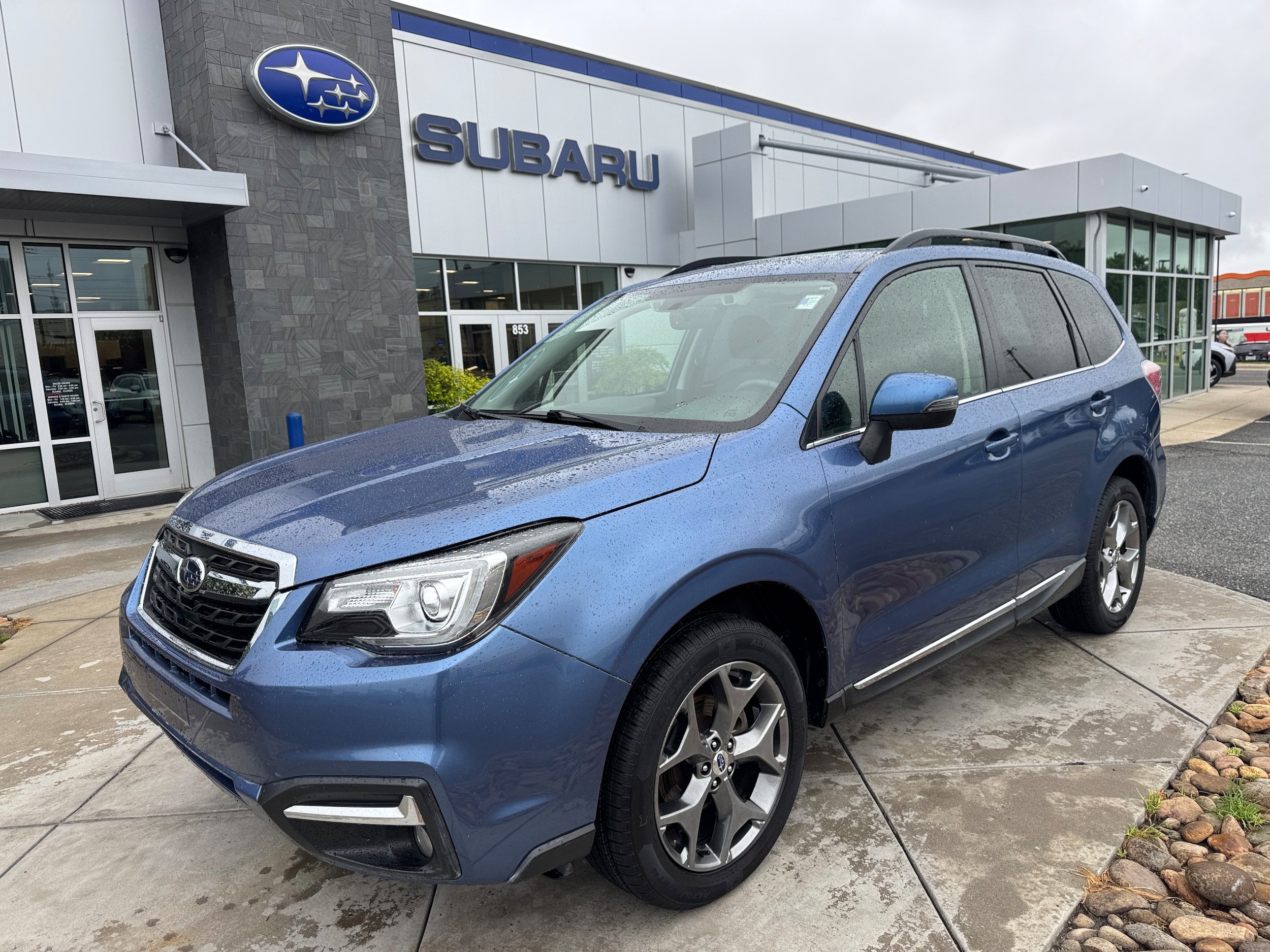 Used 2017 Subaru Forester 2.5i Touring AWD/4WD video 2