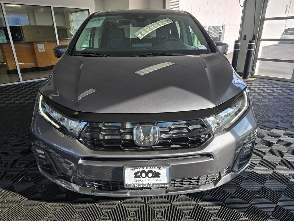 Used 2025 Honda Odyssey Touring image 9