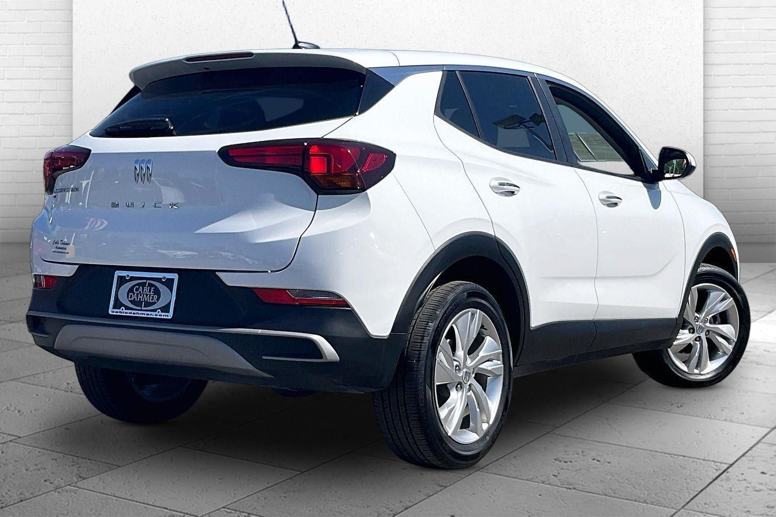 Used 2025 Buick Encore GX Preferred AWD/4WD image 15