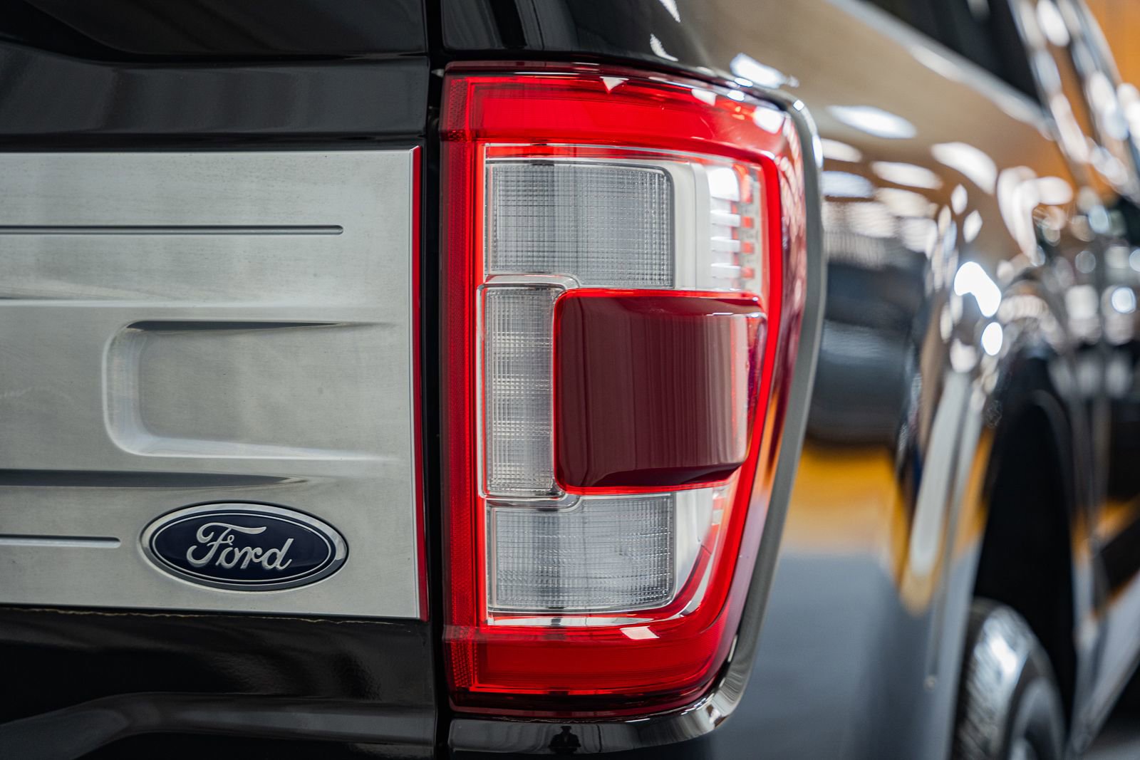 Certified 2023 Ford F150 Platinum image 7