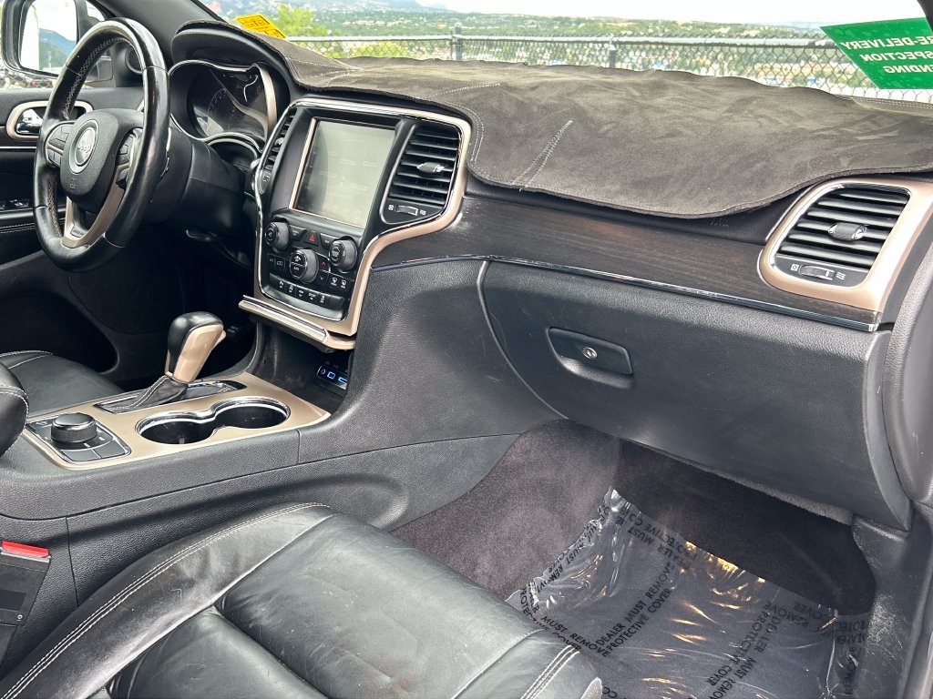 Used 2017 Jeep Grand Cherokee Limited AWD/4WD image 8