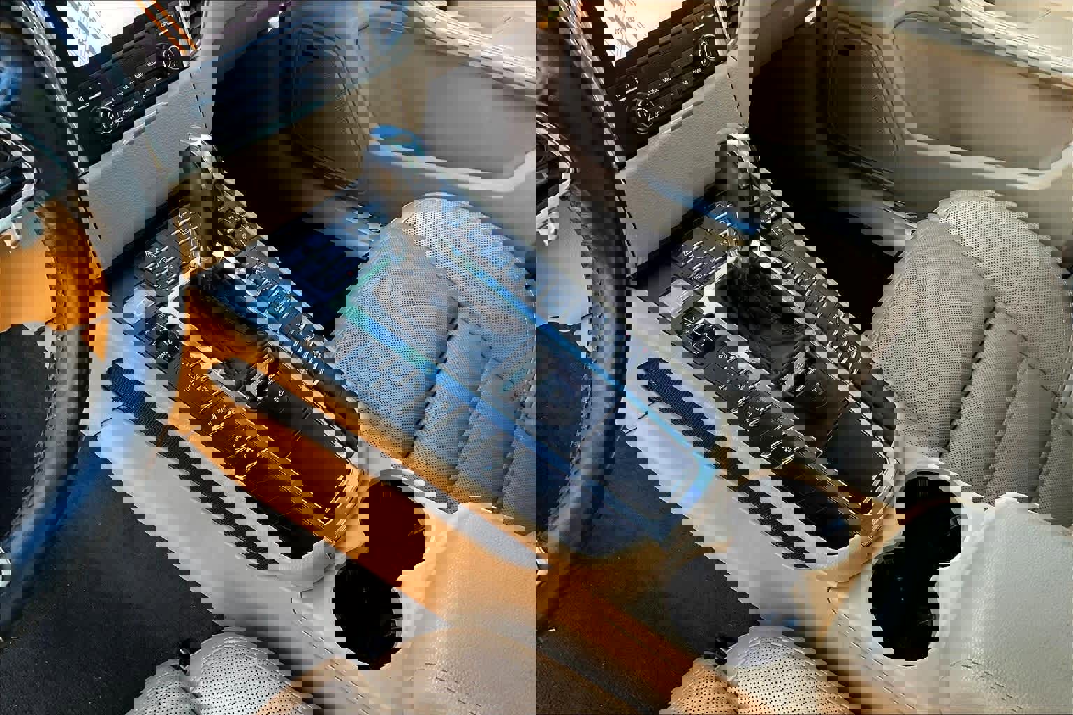 Used 2018 Porsche Macan S image 16