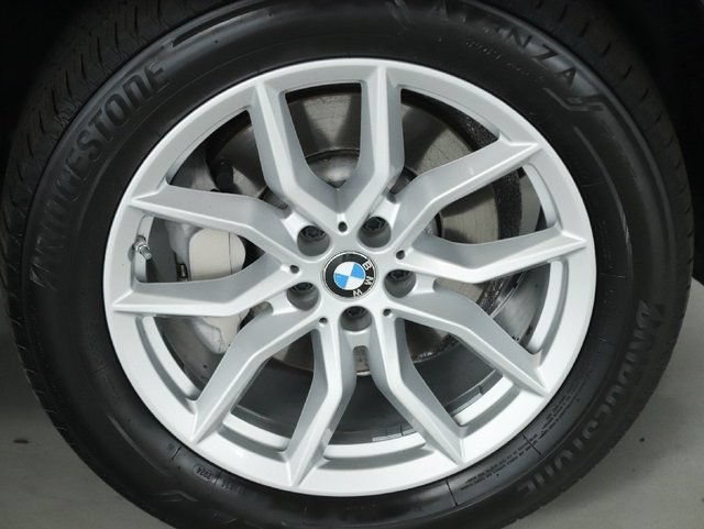 Used 2020 BMW X5 xDrive40i w/ Premium Package AWD/4WD image 12
