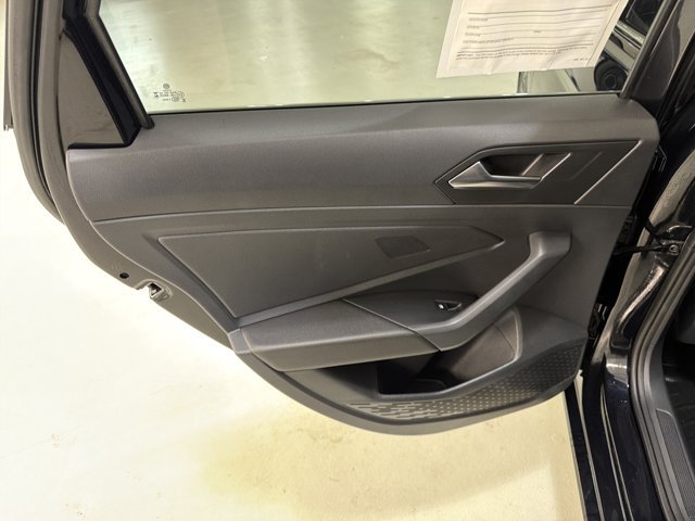 Certified 2024 Volkswagen Jetta SE FWD image 23