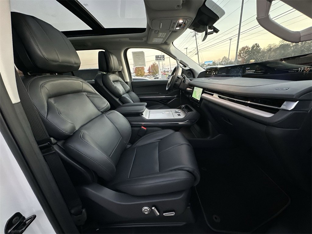 New 2025 Lincoln Navigator L Reserve image 26