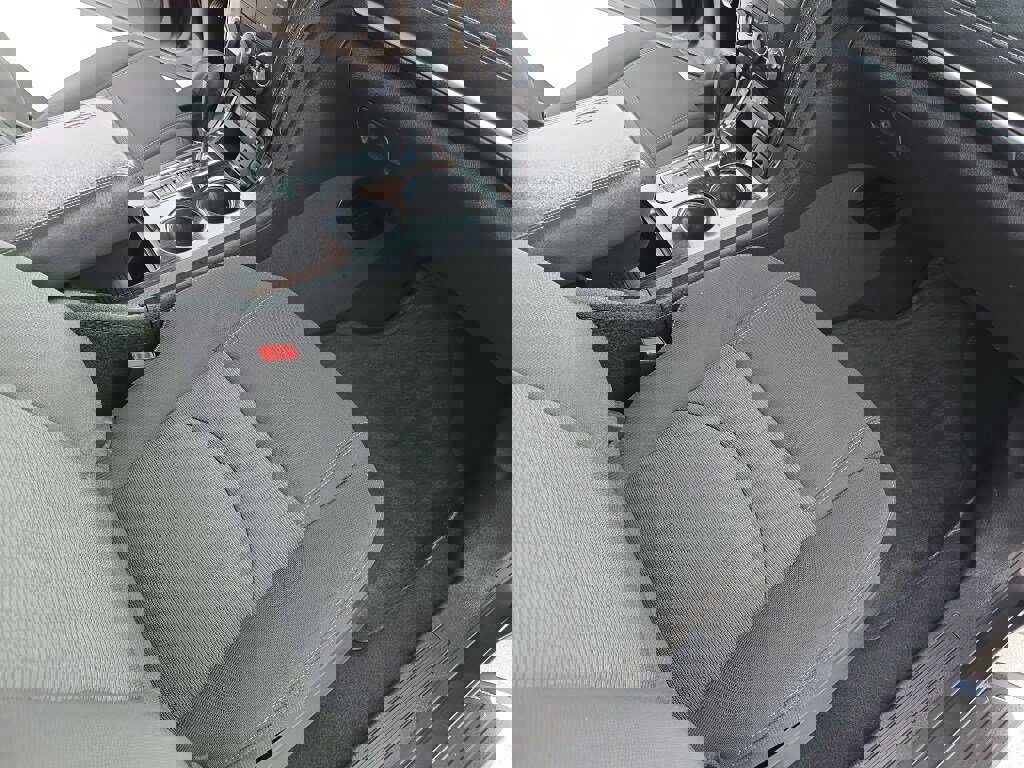 Used 2015 Chevrolet Traverse LT w/ Style and Technology Package image 21