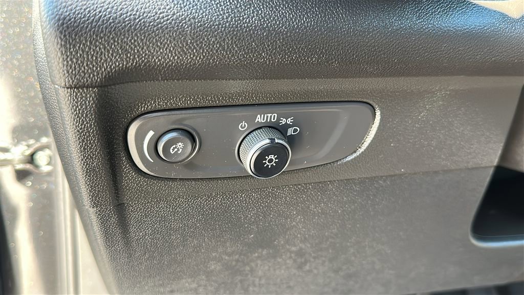 Used 2023 Buick Envision Preferred image 14