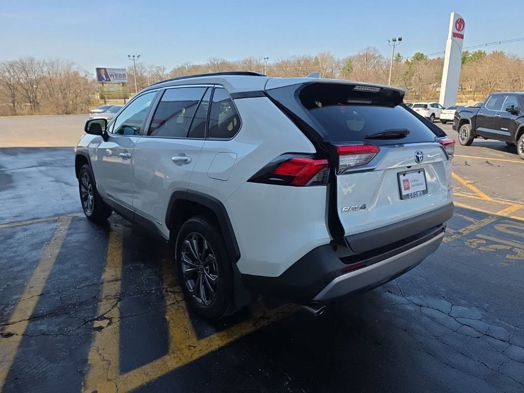 Used 2022 Toyota RAV4 Limited image 7
