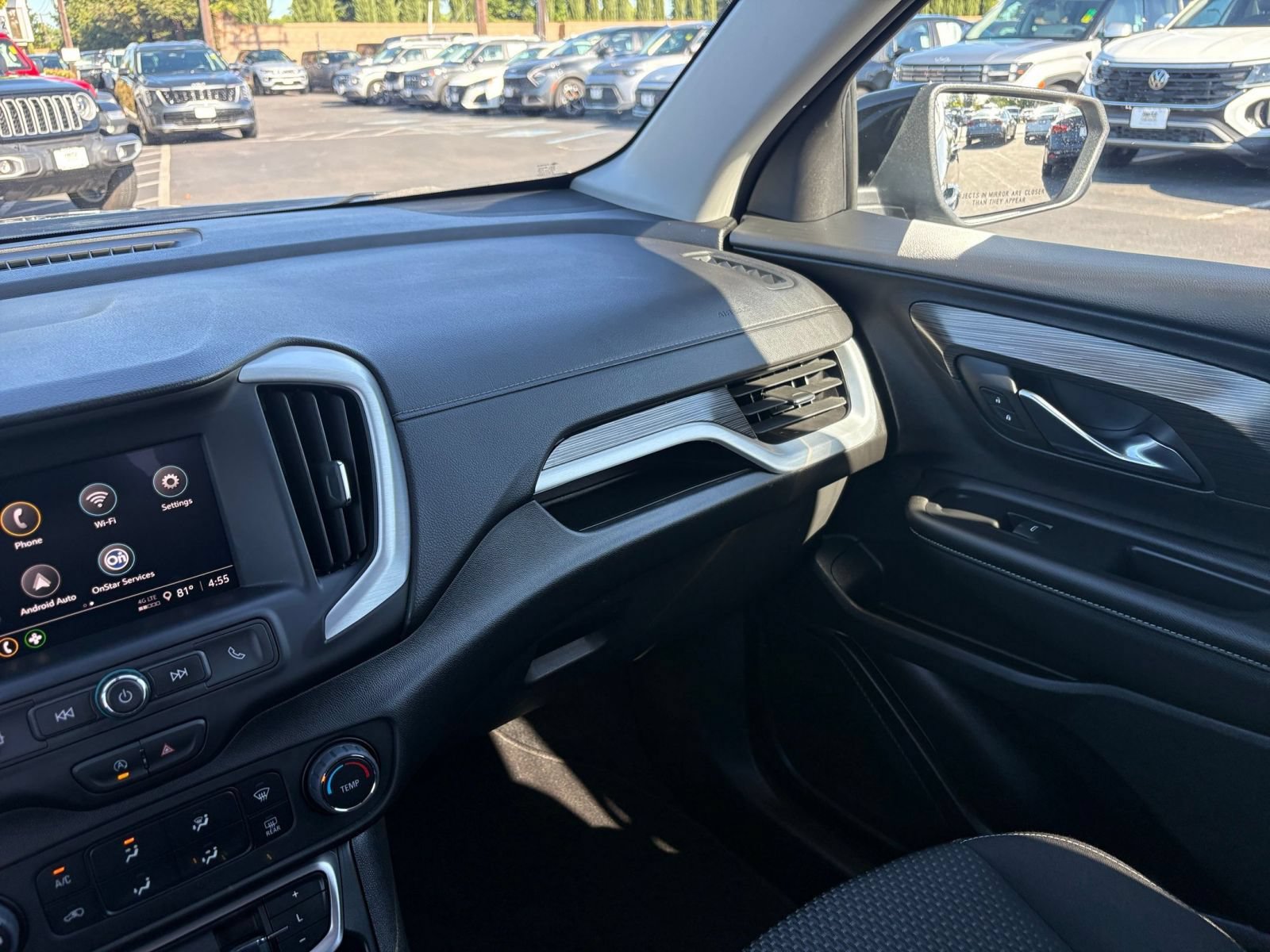 Used 2024 GMC Terrain SLE FWD image 34
