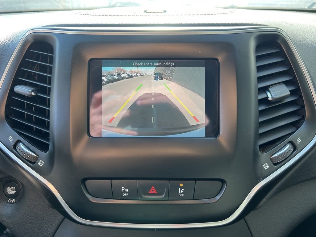 Used 2021 Jeep Cherokee Latitude Plus image 17