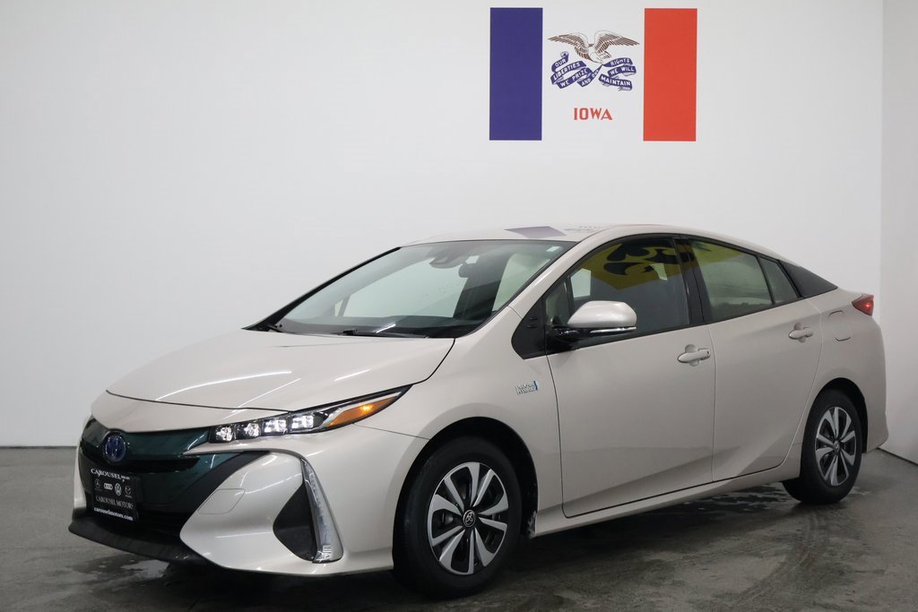 Used 2018 Toyota Prius Prime Premium image 8