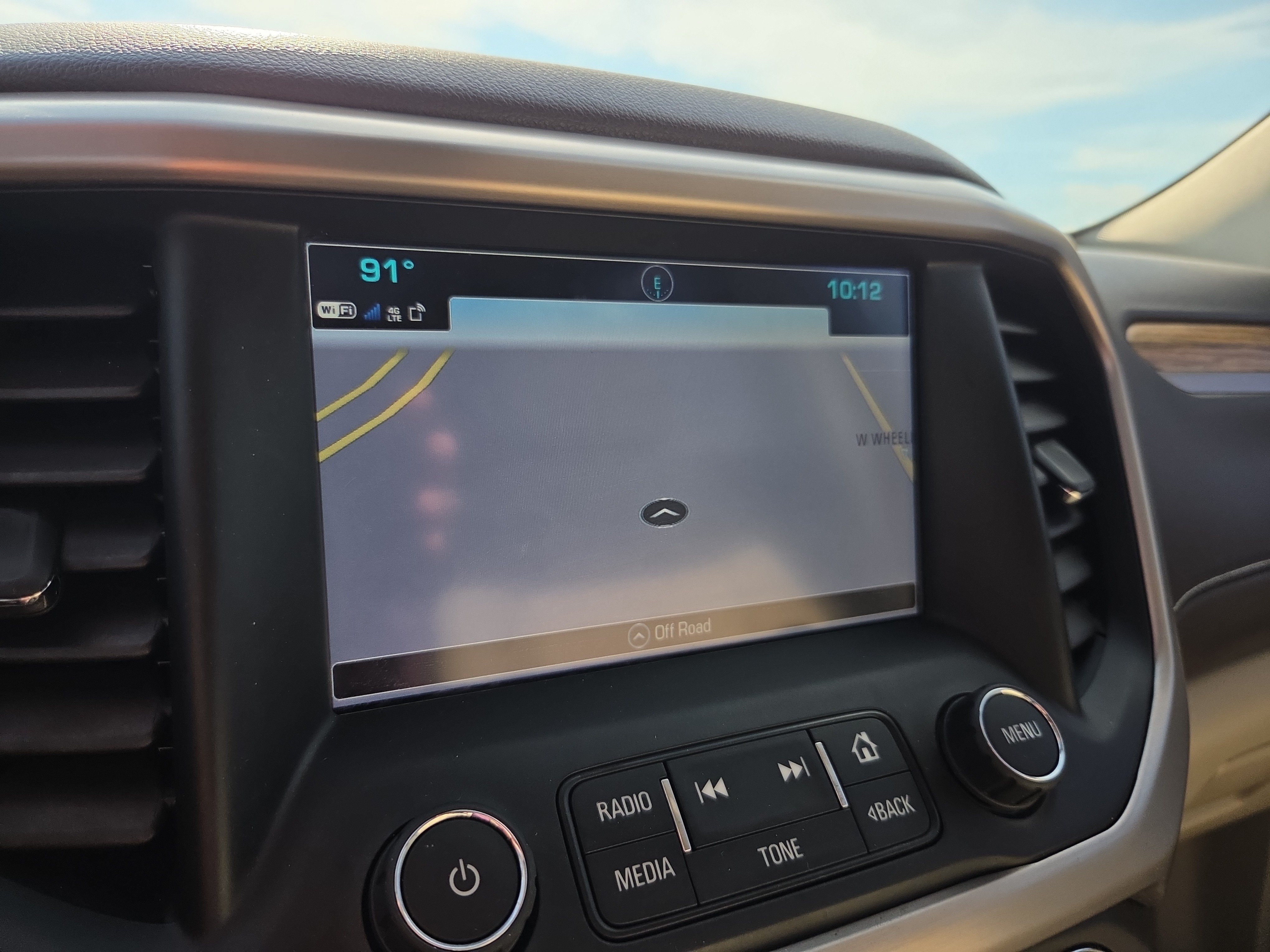 Used 2019 GMC Acadia Denali w/ Technology Package FWD image 23