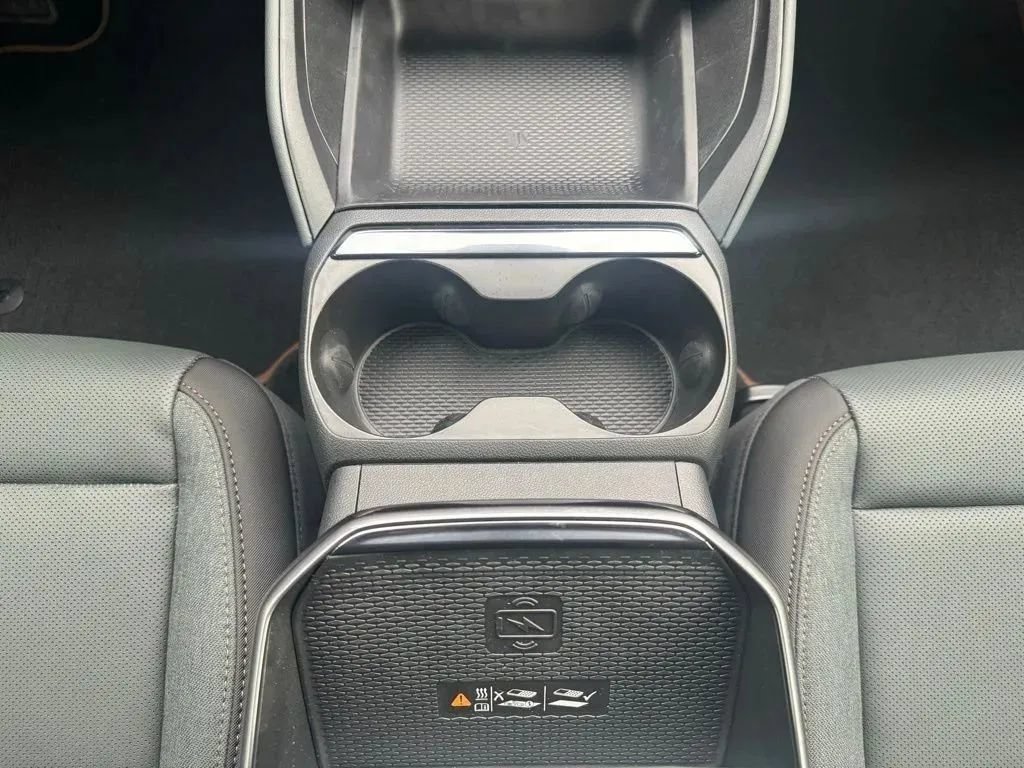 New 2026 GMC Terrain AT4 w/ Convenience Package III AWD/4WD image 25