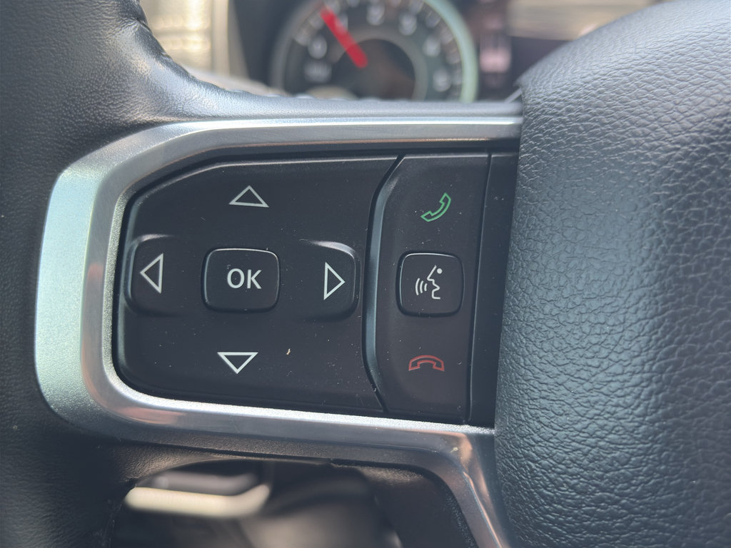 Used 2022 RAM 1500 Laramie AWD/4WD image 17
