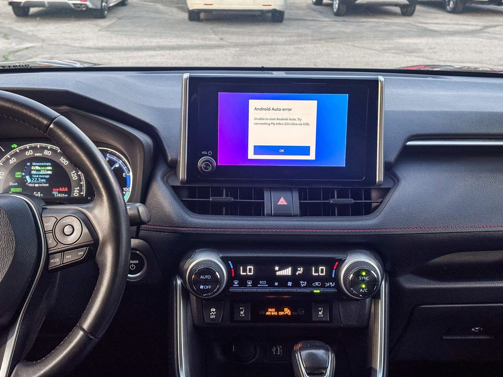 Used 2023 Toyota RAV4 SE w/ Weather & Moonroof Package image 18