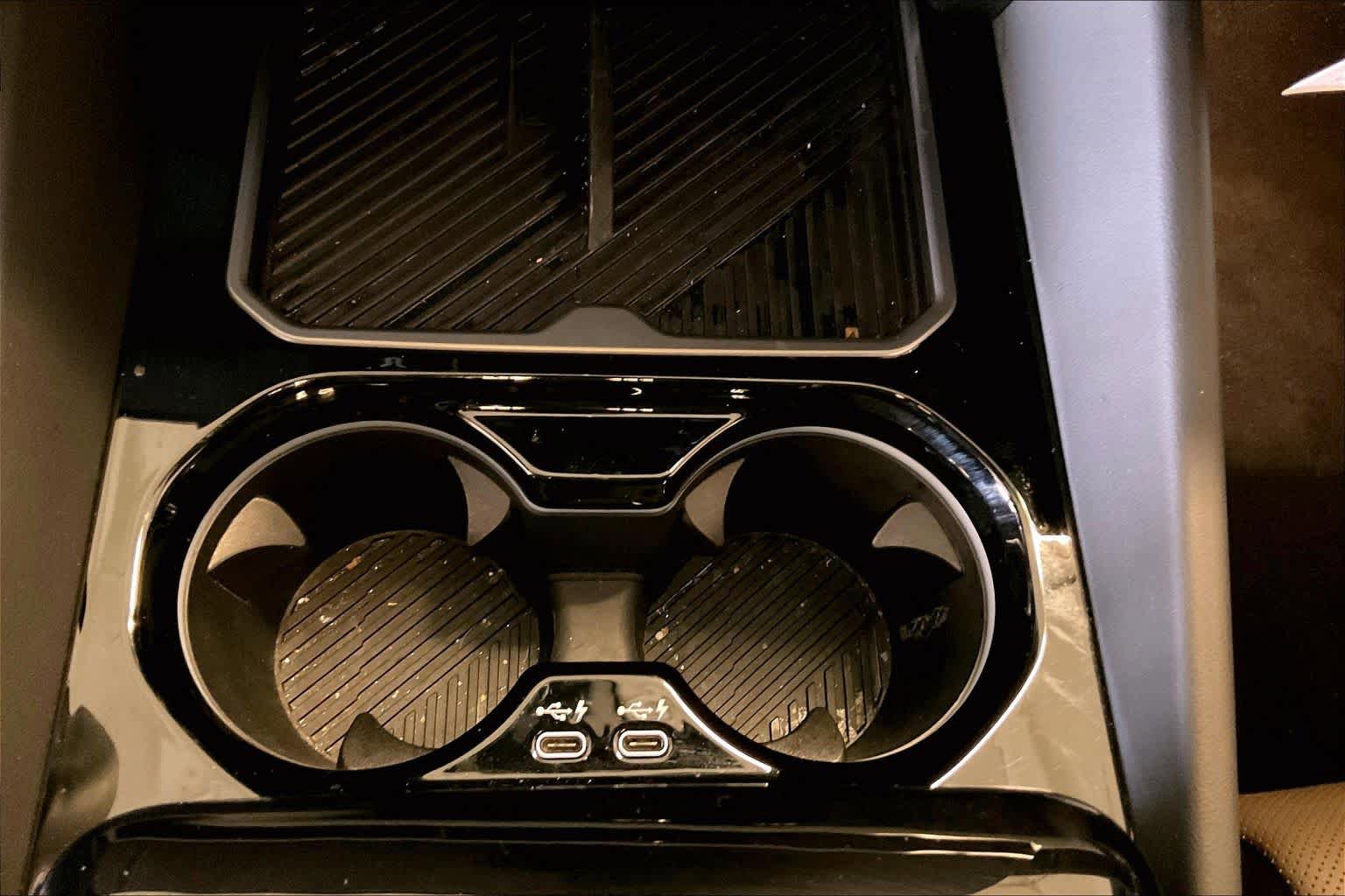 Certified 2025 BMW 530i RWD image 34