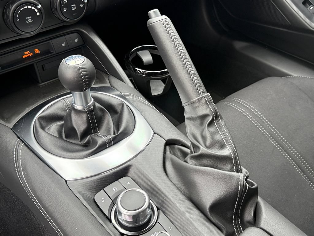 New 2026 MAZDA MX-5 Miata Club RWD image 18