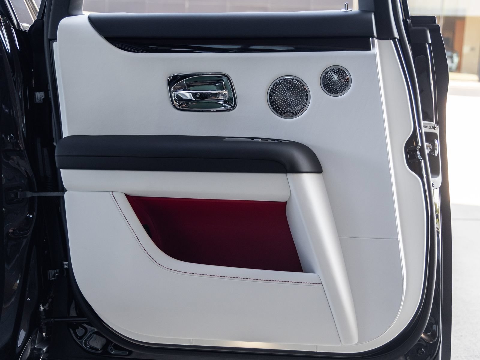 New 2027 Rolls-Royce Ghost AWD/4WD image 39