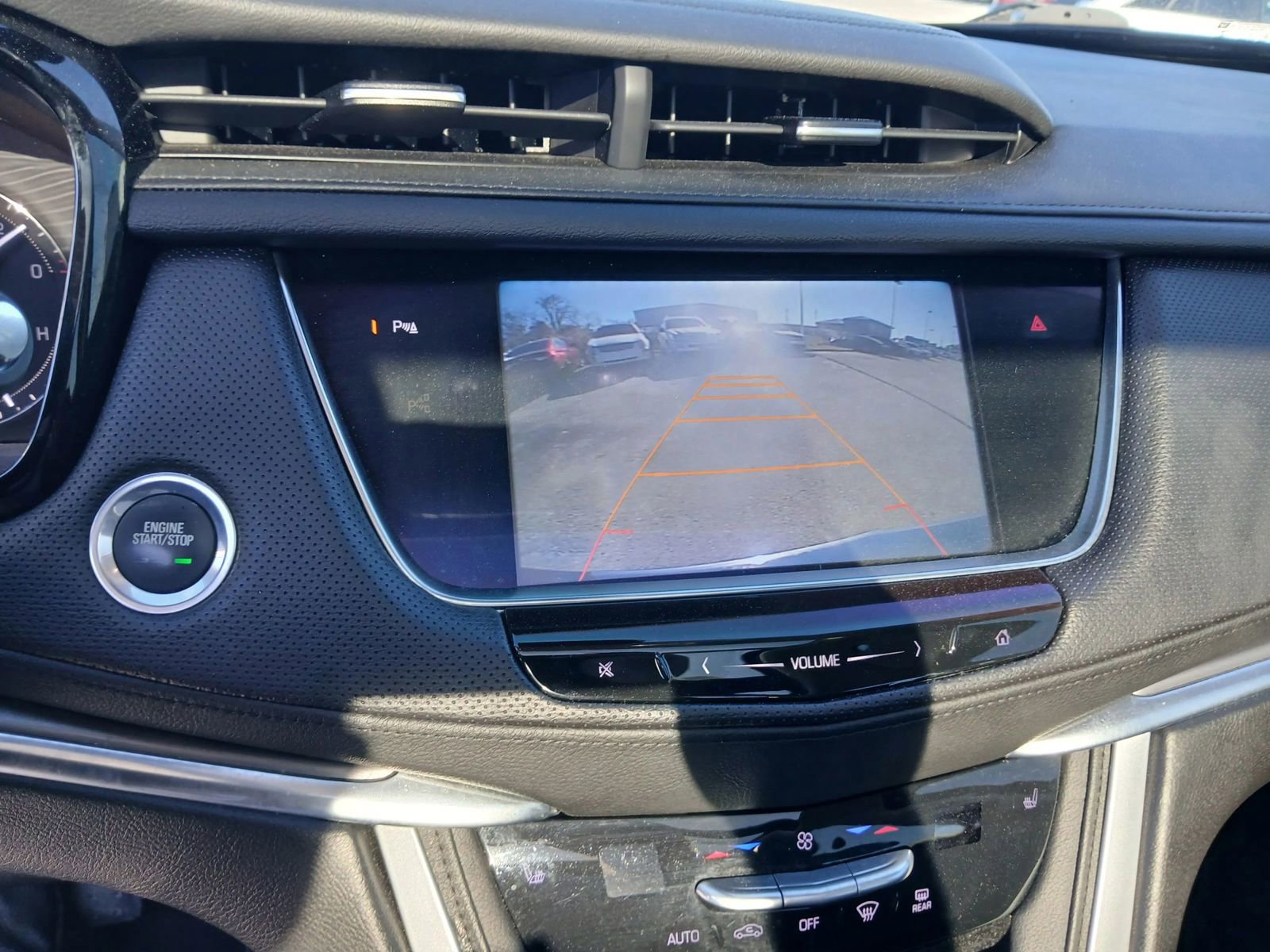 Used 2017 Cadillac XT5 Luxury w/ Driver Awareness Package image 33