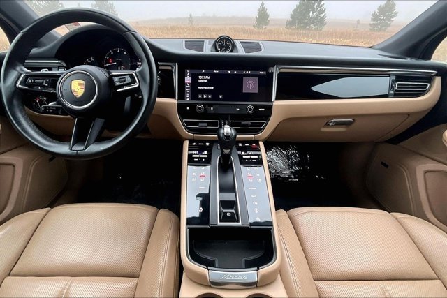 Used 2022 Porsche Macan image 7