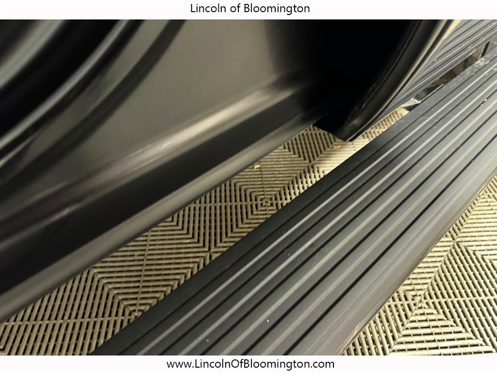 Certified 2025 Lincoln Navigator Reserve image 34