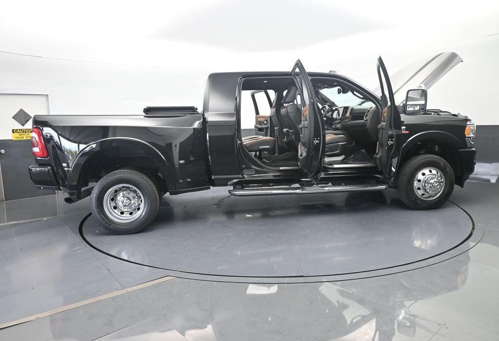 Used 2023 RAM 3500 Limited image 36
