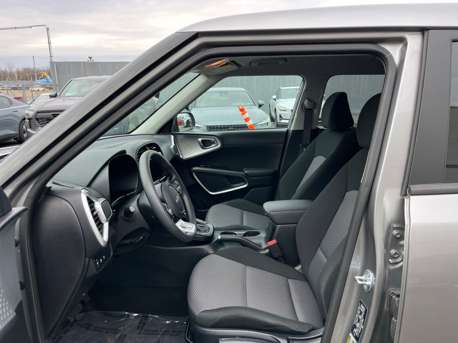 Used 2024 Kia Soul LX w/ Option Group 015 image 25