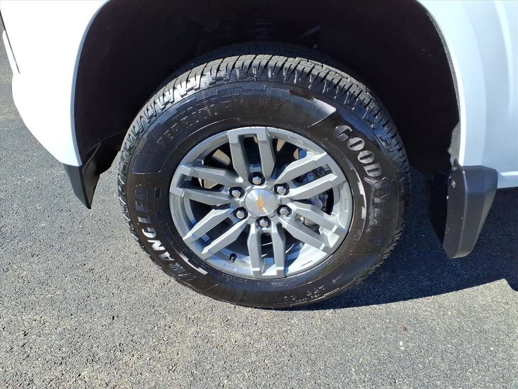 Used 2025 Chevrolet Colorado LT w/ Advanced Trailering Package image 7
