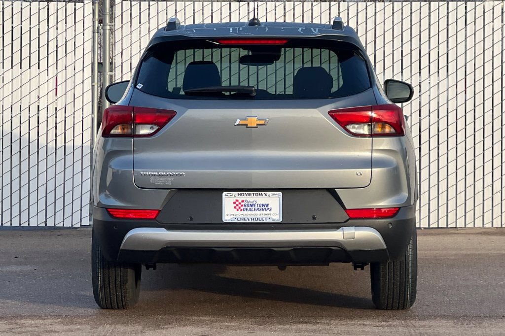 New 2026 Chevrolet TrailBlazer LT FWD image 5