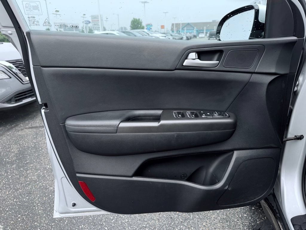 Used 2020 Kia Sportage S AWD/4WD image 10