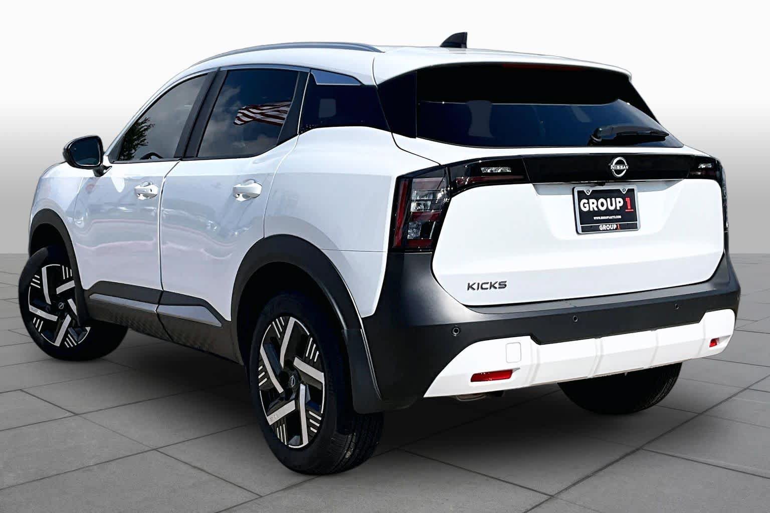 Certified 2026 Nissan Kicks SV FWD image 11