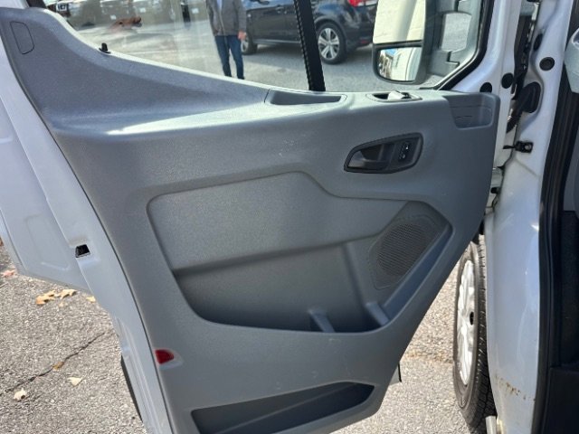 Used 2015 Ford Transit 250 138 w/ Interior Upgrade Package image 14
