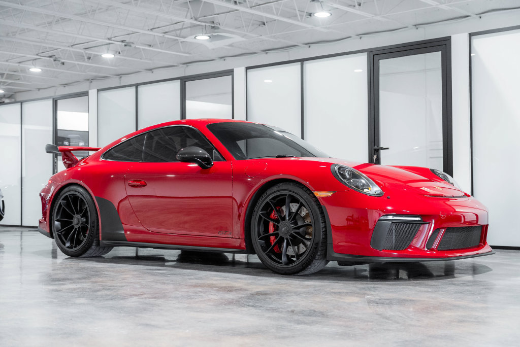 Used 2018 Porsche 911 GT3 RWD image 2