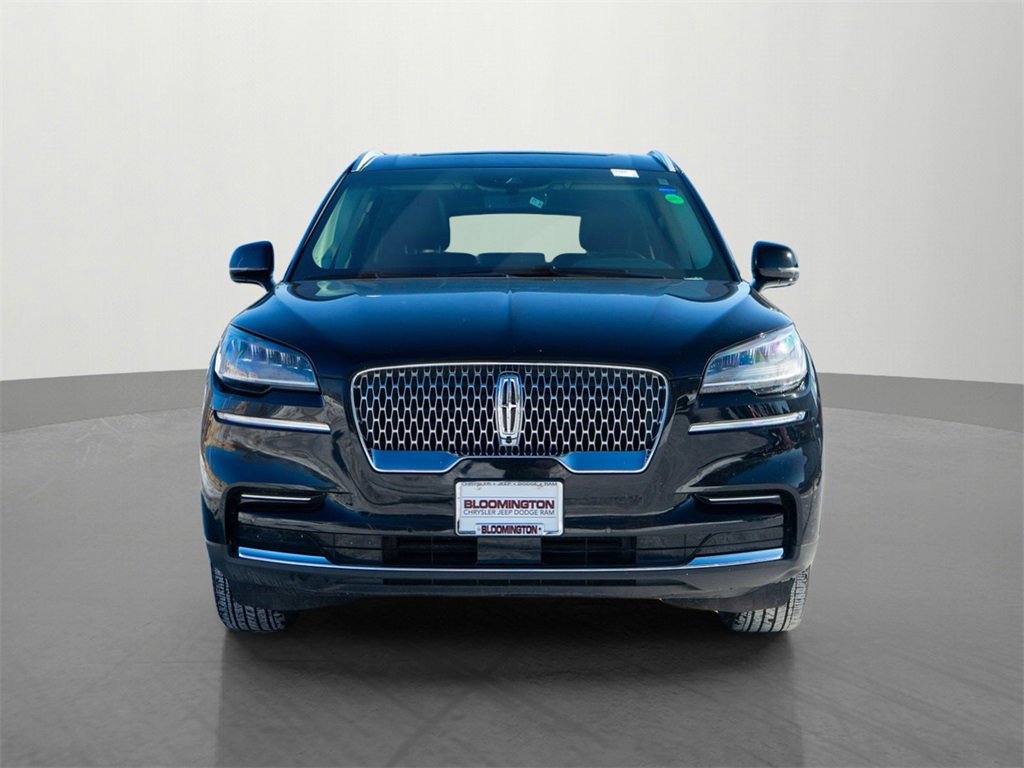 Used 2024 Lincoln Aviator Reserve AWD/4WD image 2