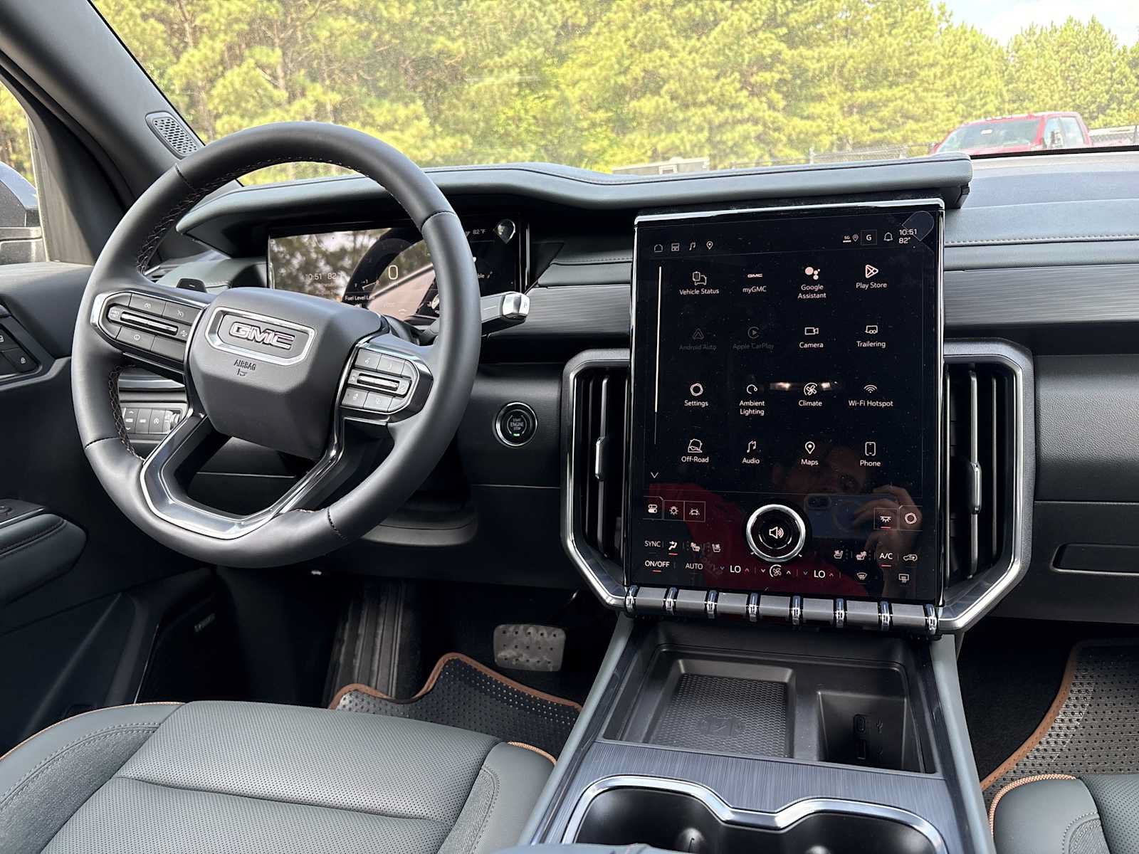 New 2026 GMC Acadia AT4 w/ Luxury Package AWD/4WD image 3