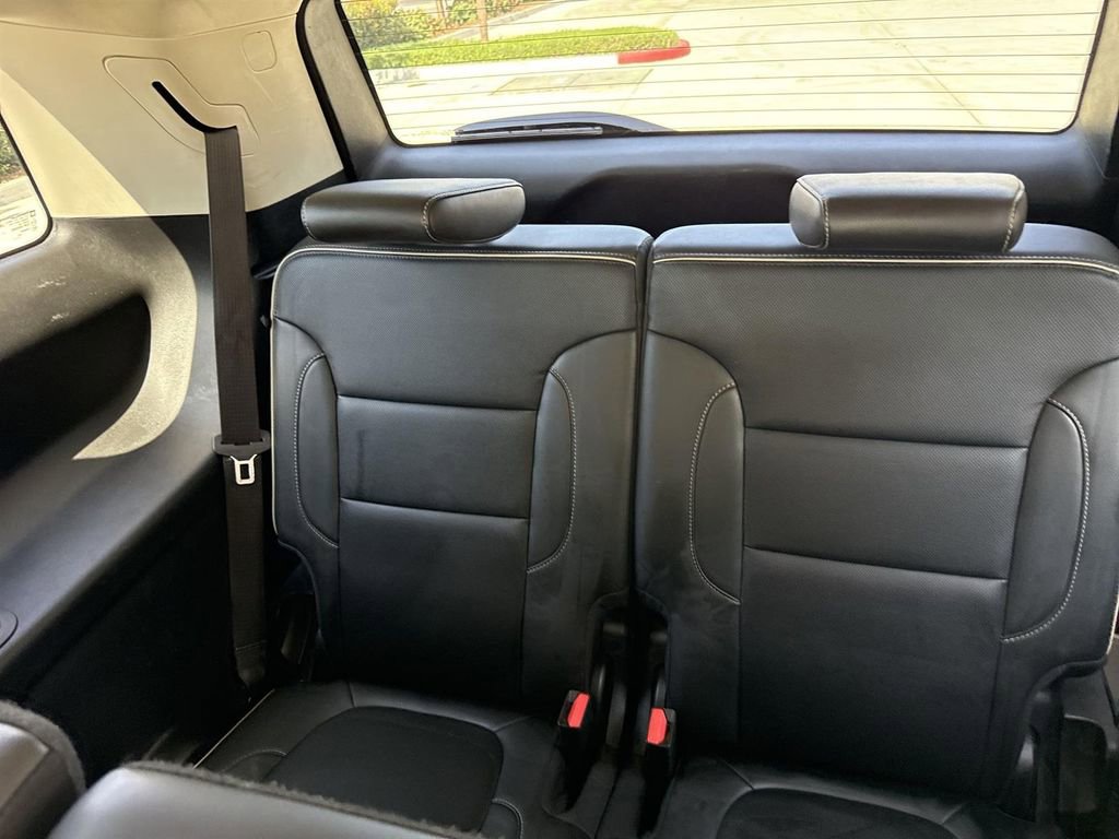 Used 2023 GMC Acadia Denali FWD image 33
