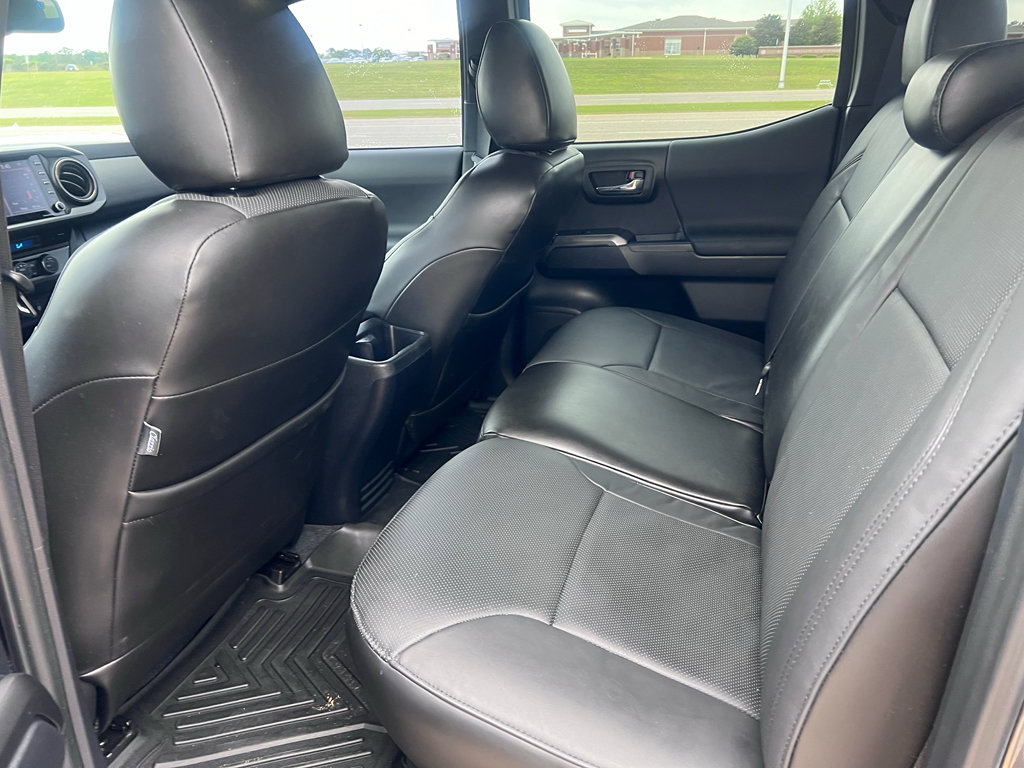 Used 2021 Toyota Tacoma TRD Sport w/ Technology Package image 19