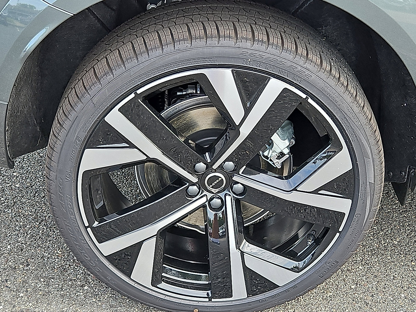 New 2026 Volvo XC60 T8 Ultra image 7