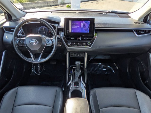 Used 2023 Toyota Corolla Cross XLE image 15